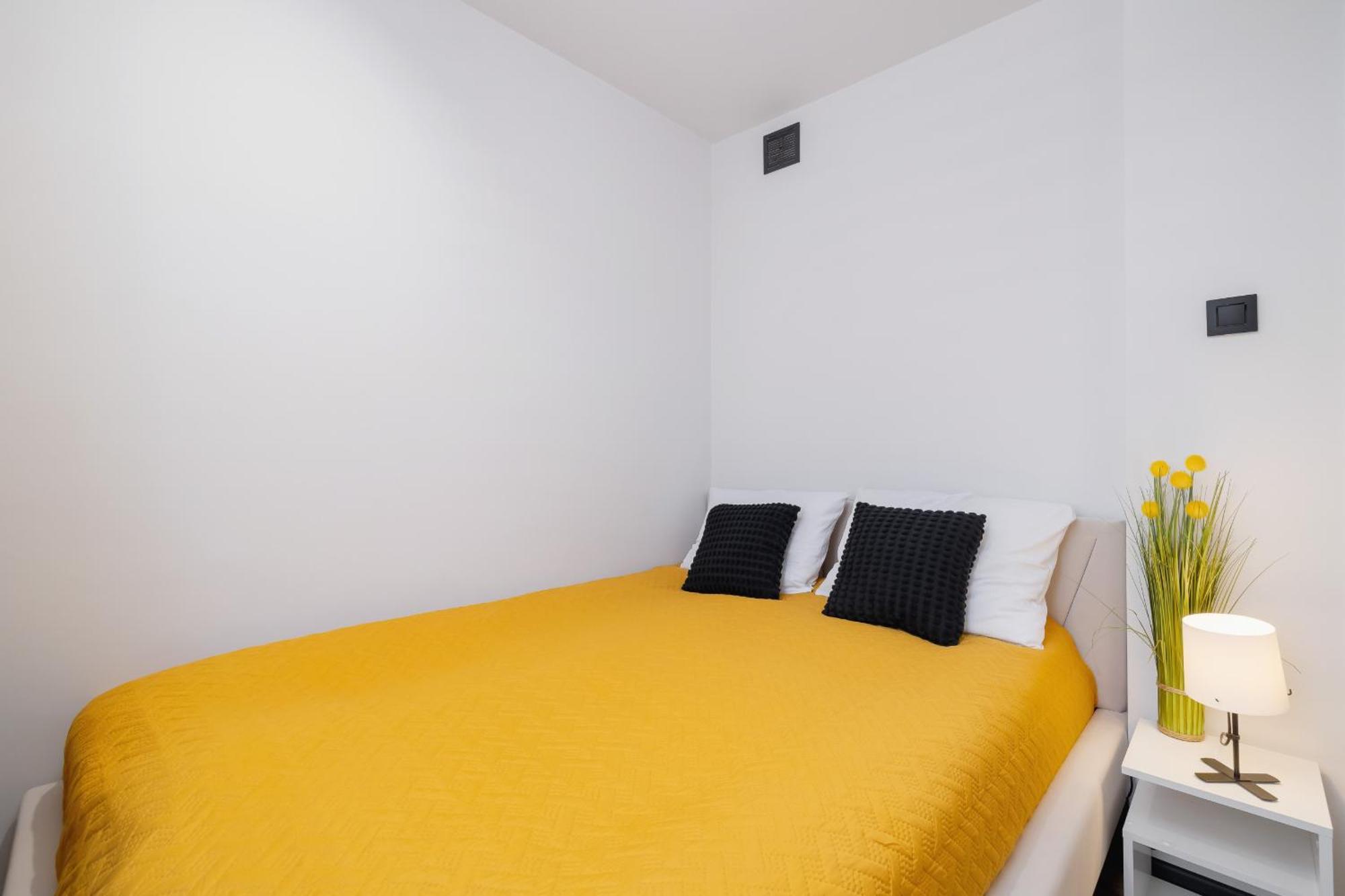 City Center One-Bedroom Apartment With Bathtub By Noclegi Renters Rzeszów Esterno foto